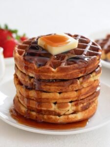 Homemade Keto Waffles – Delicious High-Protein Low-Carb Waffles